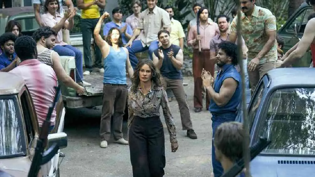 El hijo de la narcotraficante también señaló que no tomaron en cuenta a su familia para contar la historia.