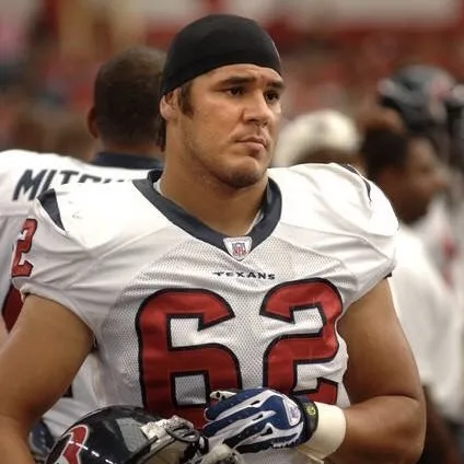 Castañeda jugo un Super Bowl en 2008