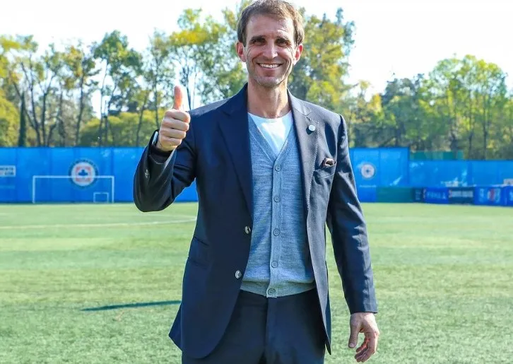 Iván Alonso se calentó con Miguel Herrera