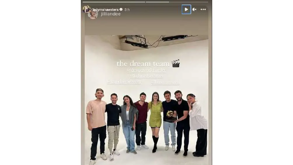 IG: @ladymshawsters Al parecer no habrá bebé, sino un nuevo proyecto relacionado a 'El Manual de Ned'.