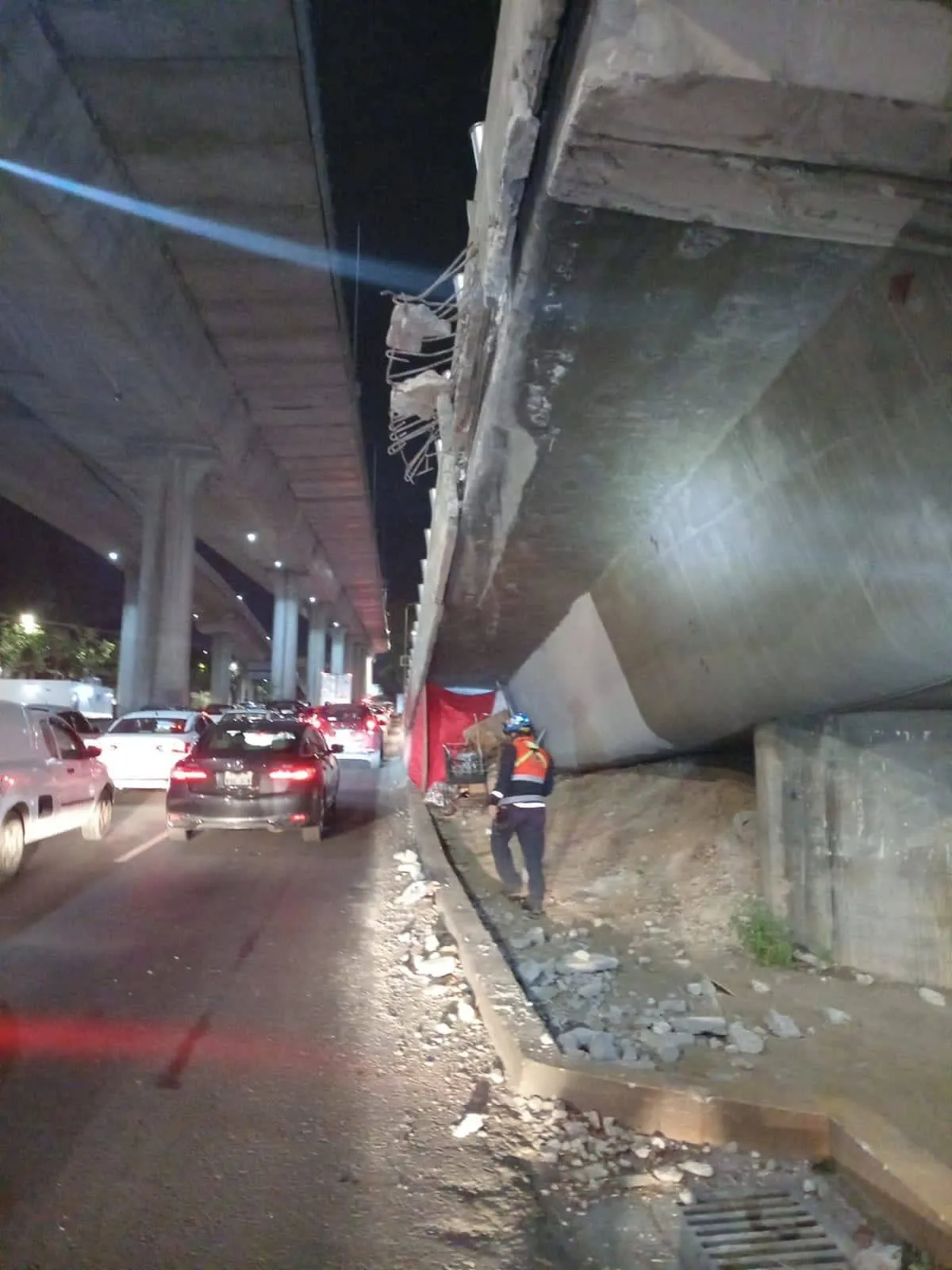 La alcaldía Tlalpan publicó las fotos de la rampa dañada.