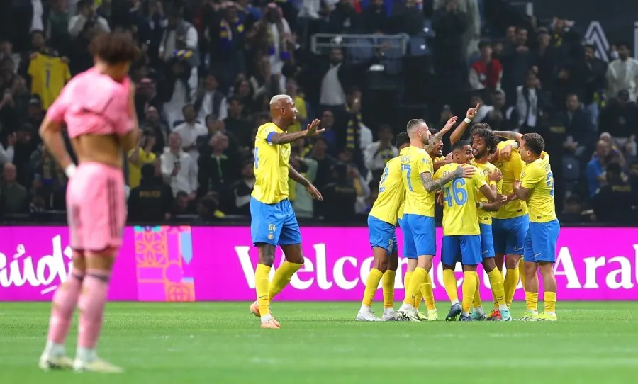 Jugadores del Al Nassr celebran goleada