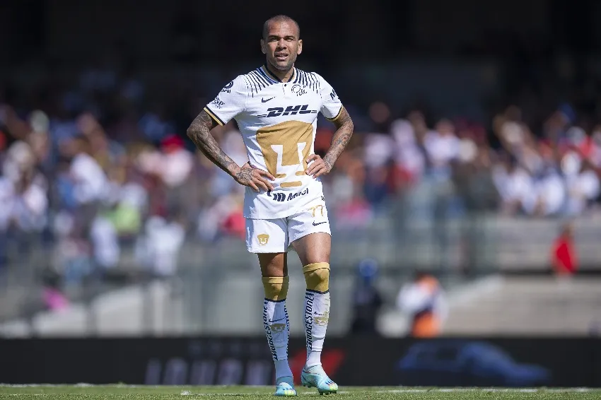 MEXSPORT Dani Alves cuando era jugador de Pumas