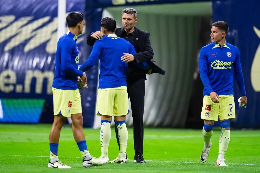 Fernando Ortiz saludó a sus antiguos jugadores