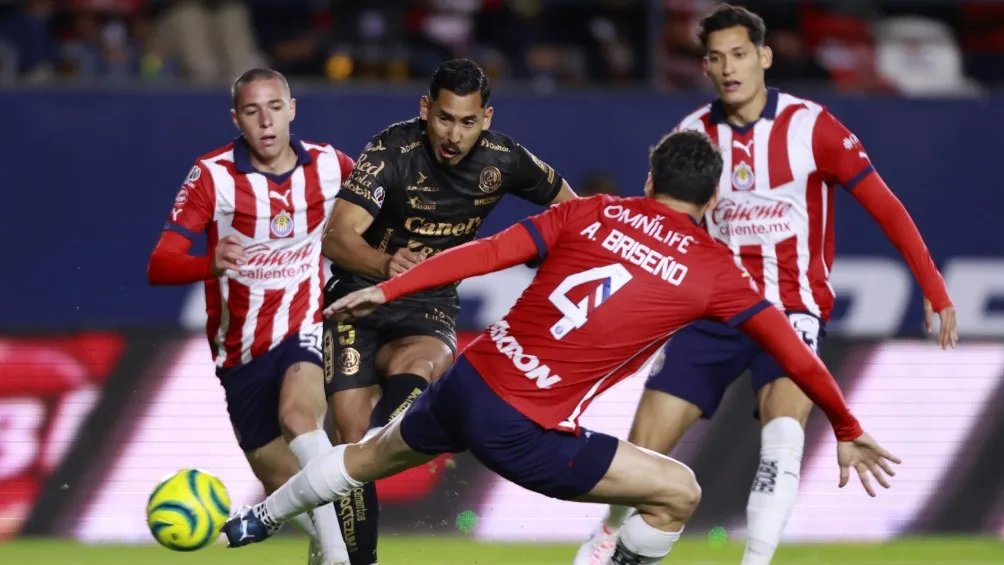 San Luis no pudo con la defensa de Chivas