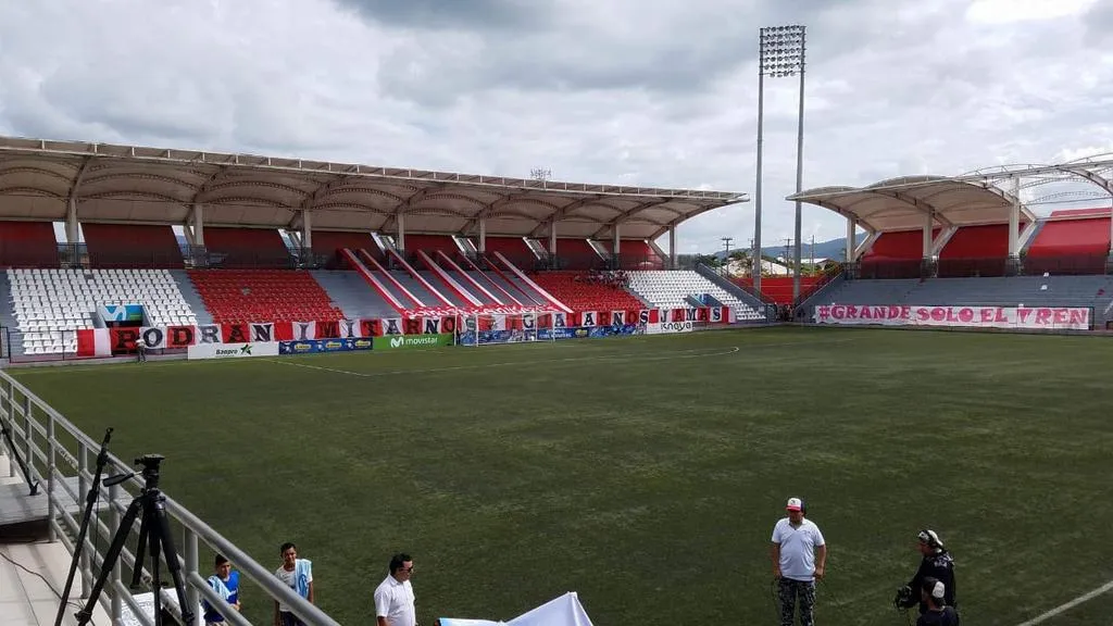TWITTER @realestelifc Juegan en el Estadio Independencia