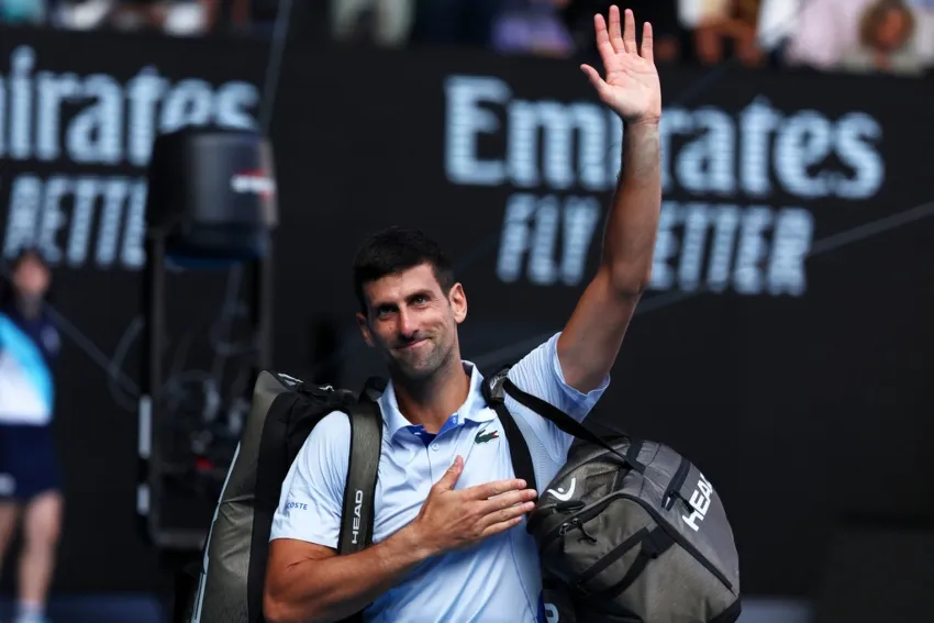 AP Saludando al público