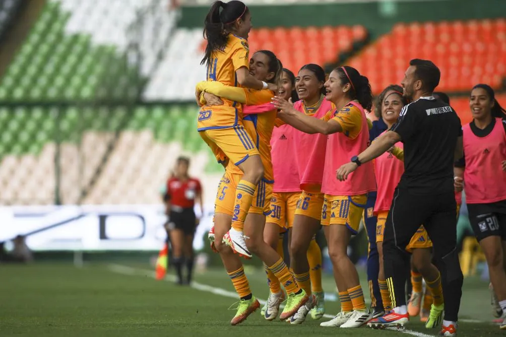 MEXSPORT Las Amazonas celebran con Lizbeth Ovalle