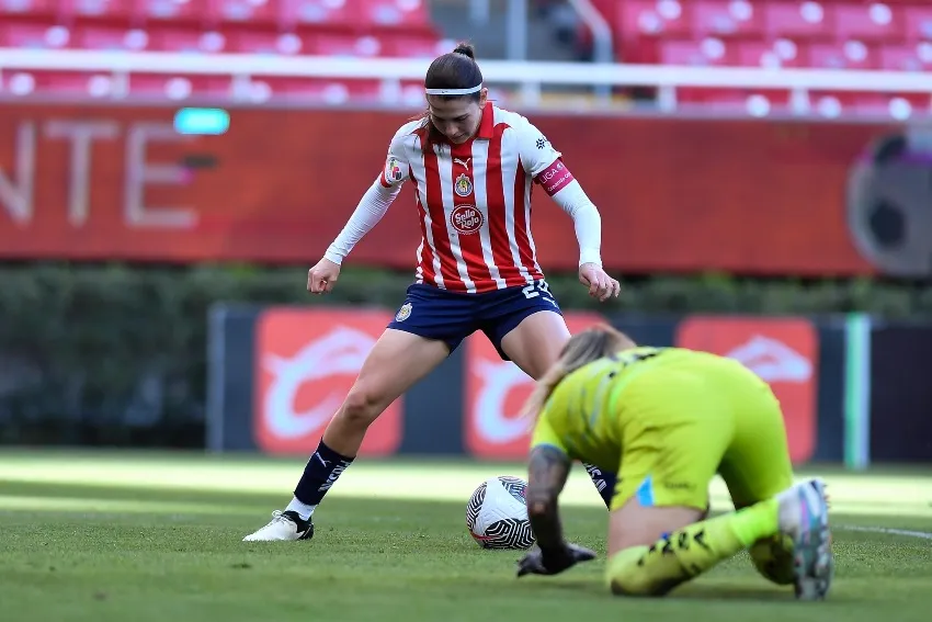 Chivas en partido contra Santos