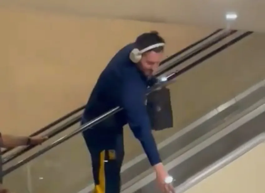 No alcanzó a darle el autógrafo