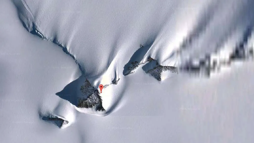 La montaña con forma piramidal forma parte de las montañas Ellsworth.