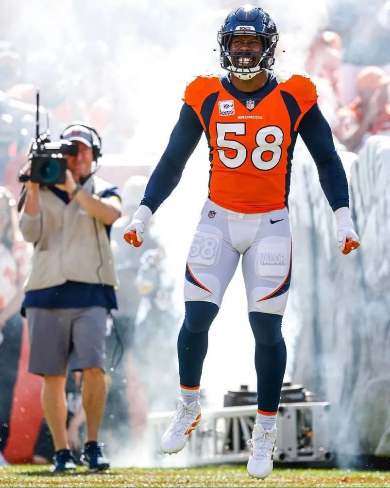 Von Miller fue MVP con los Denver Broncos