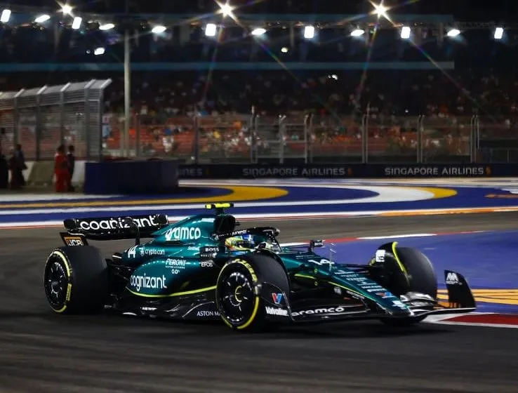 Alonso durante una carrera