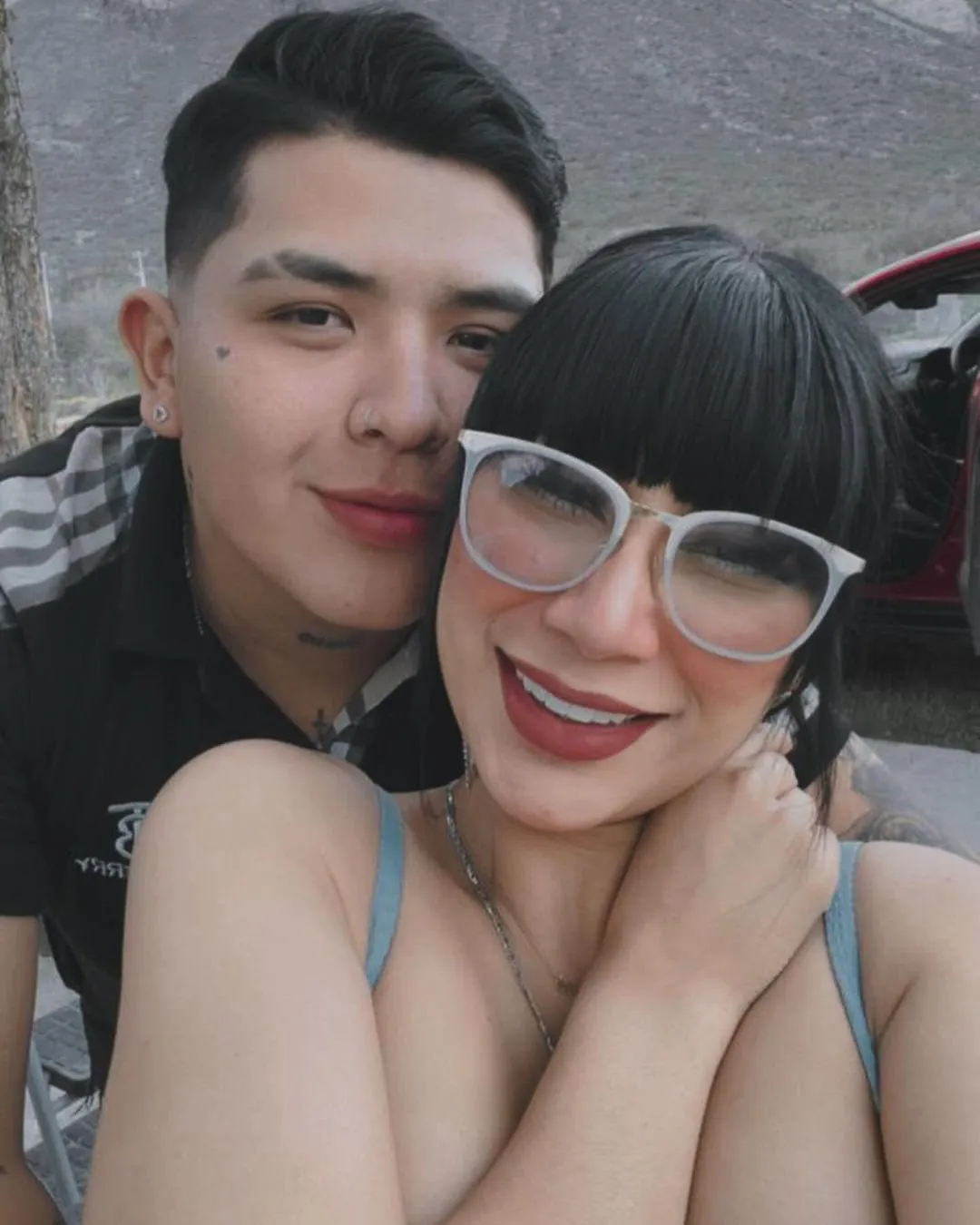 Mía Marín ahora anda saliendo con su guardaespalda.