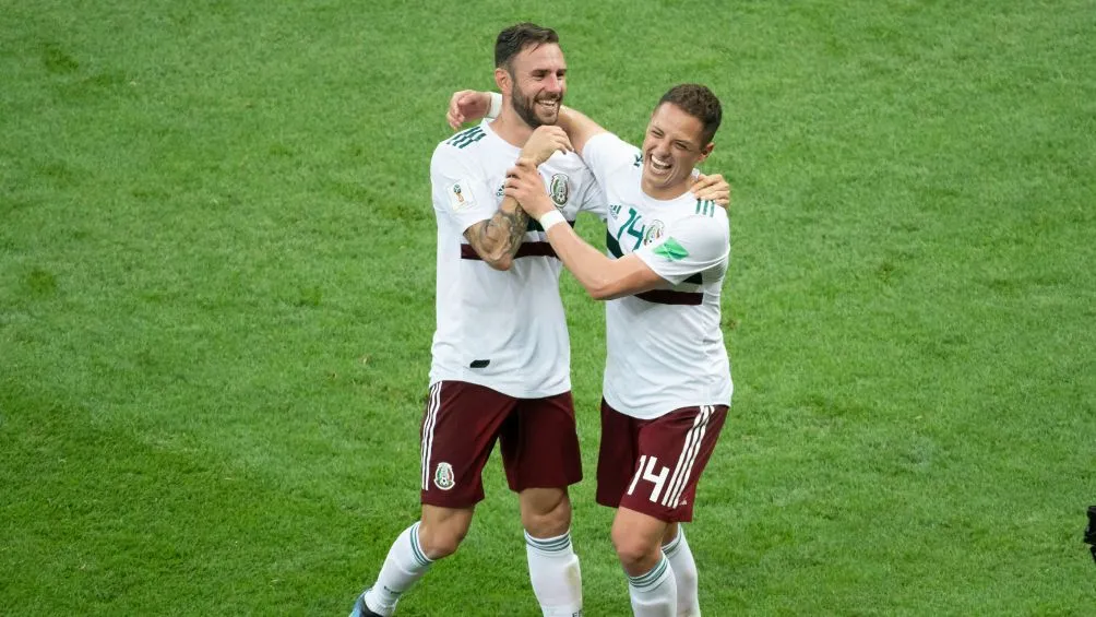 Chicharito y Layún compartieron vestidor del Tri por varios años