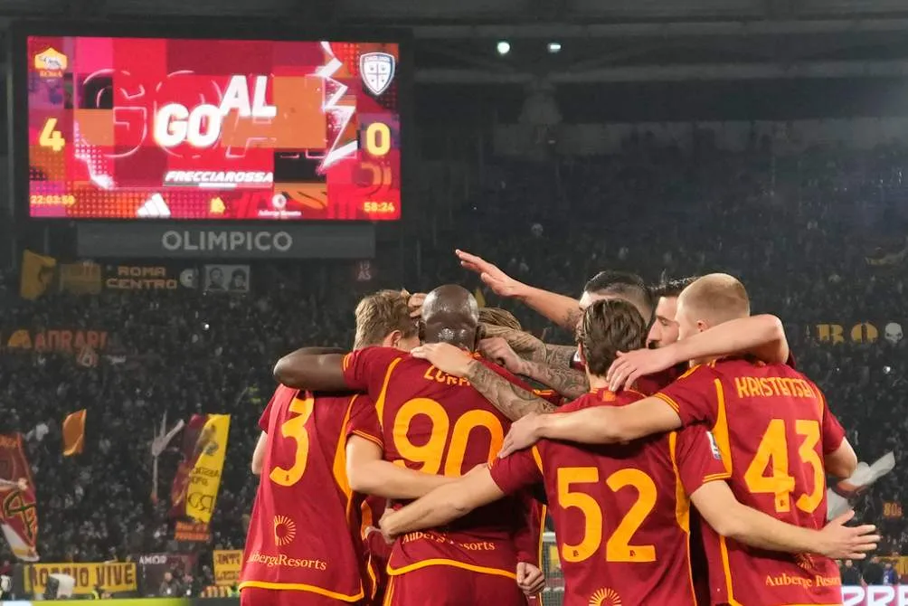 AP Jugadores de AS Roma en celebración de gol