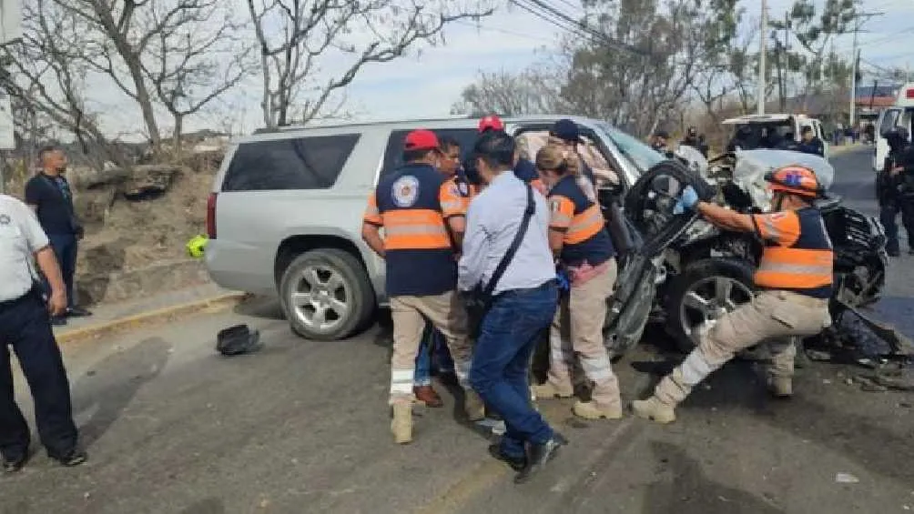 Twitter: @elsurdeguerrero También se habla que uno de los agresores murió.