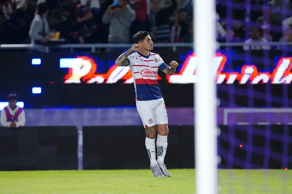 IMAGO 7 Guzmán celebra su primer gol de la noche