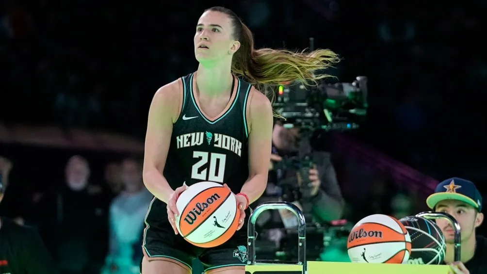 Ionescu se quedó a tres canastas de empatar a Curry