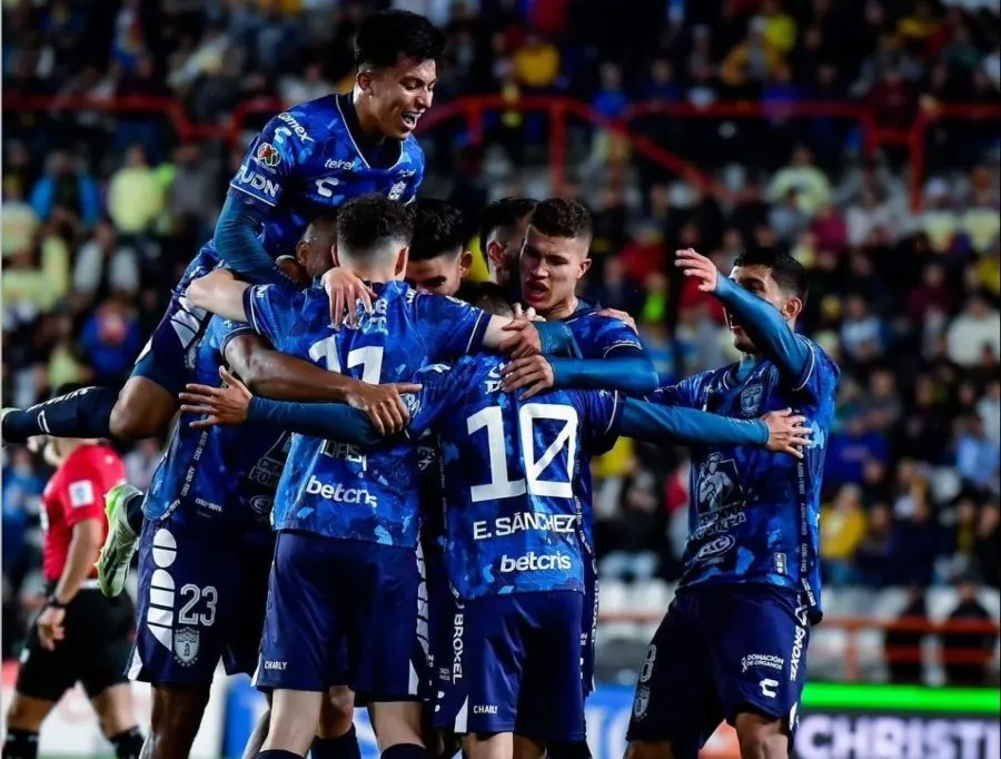 Pachuca venció 2-1 al América