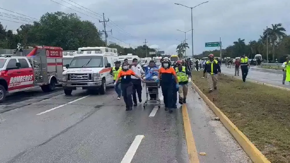 CAPTURA DE PANTALLA: Twitter: @Periodismo_PSR El choque se dio en la carretera que conecta Playa del Carmen con Tulum.