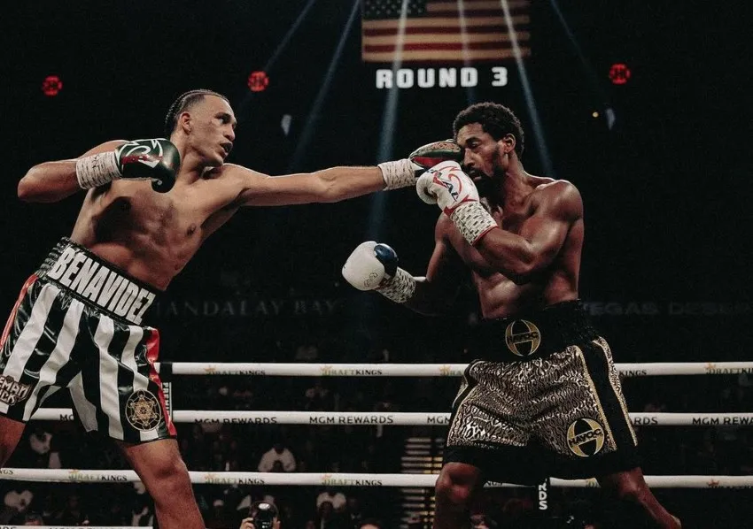 Sobre el cuadrilátero en pelea