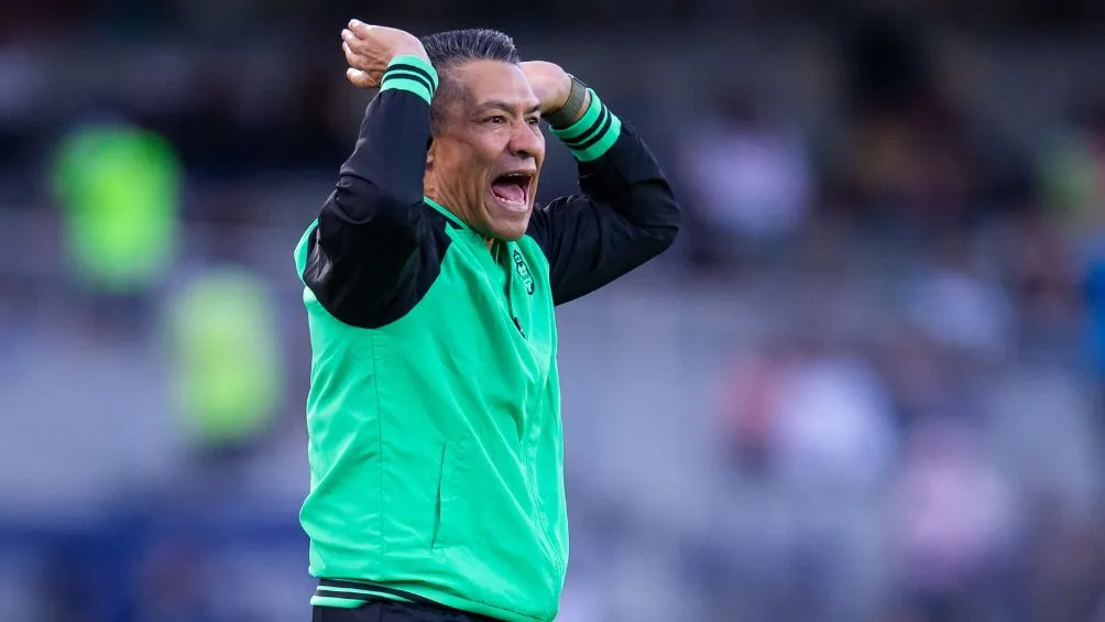 Nacho Ambriz en su debut con Santos Laguna