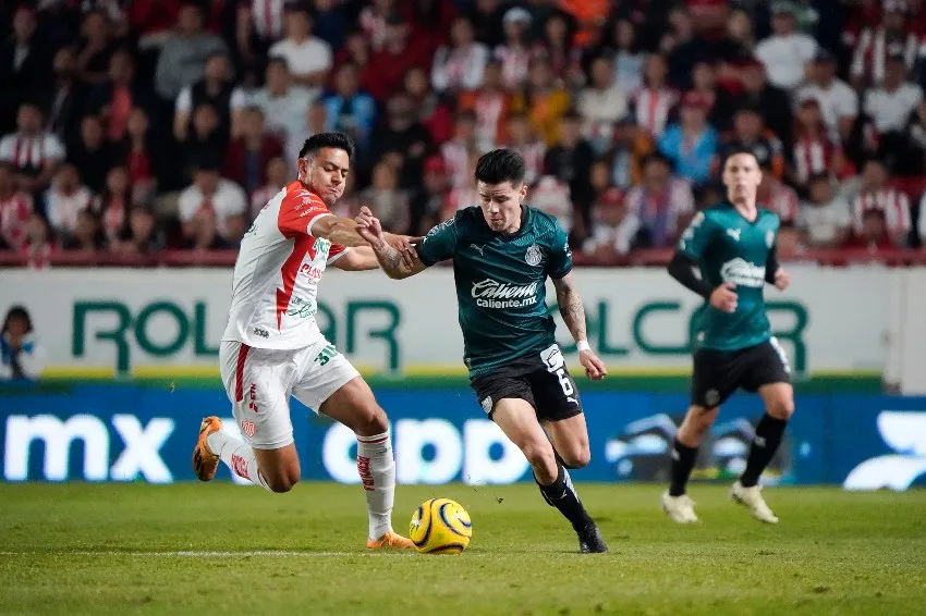 IMAGO Pérez conduciendo la esférica