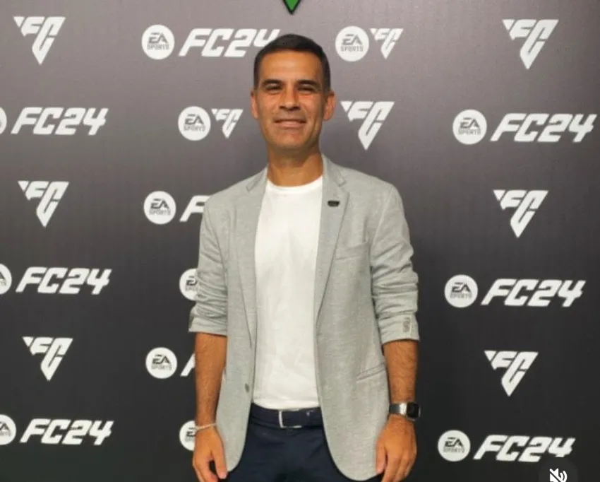 El exftubolista de Barca dirige en las inferiores del cuadro español