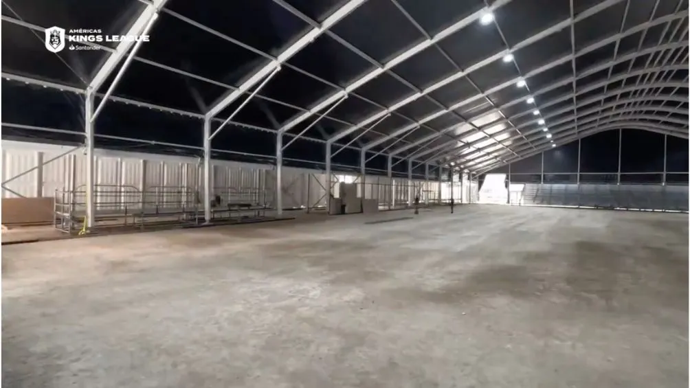 FOTO TOMADA DEL VIDEO Así luce por dentro la Arena de la Kings League Américas