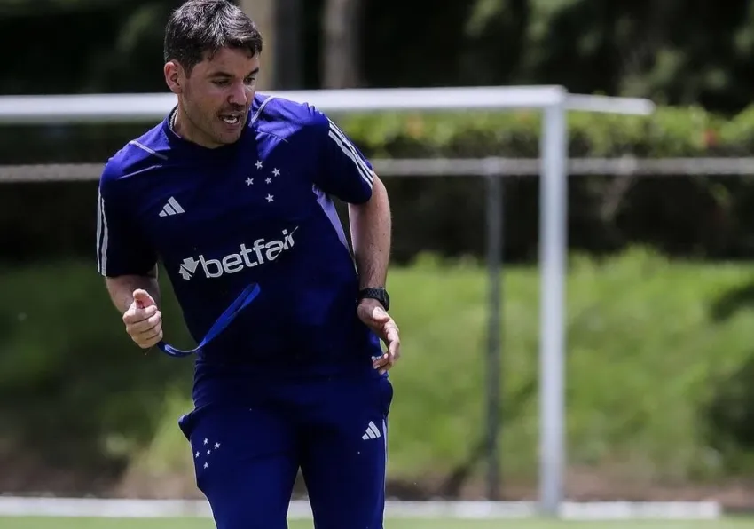 INSTAGRAM: @nlarcamon En entrenamiento en su nuevo equipo