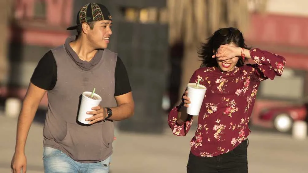 También se sugiere consumir abundantes líquidos.