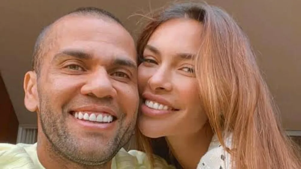 X: @choquei Joana con Alves antes de sus problemas con la ley