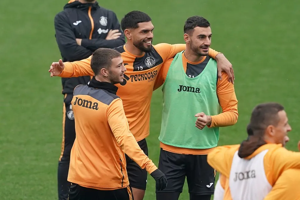 Getafe en entrenamiento previo al juego ante Barcelona