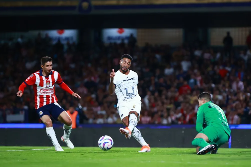 Chivas y Pumas en el Apertura 2023
