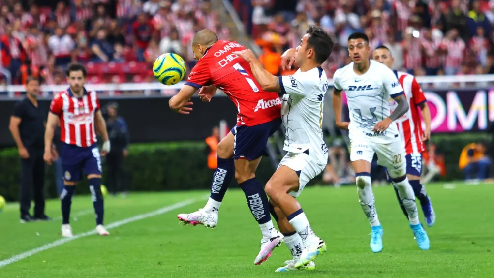 Chicharito tocó poco el balón