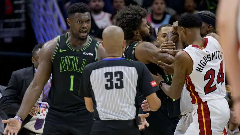 AP 4 jugadores fueron expulsadon