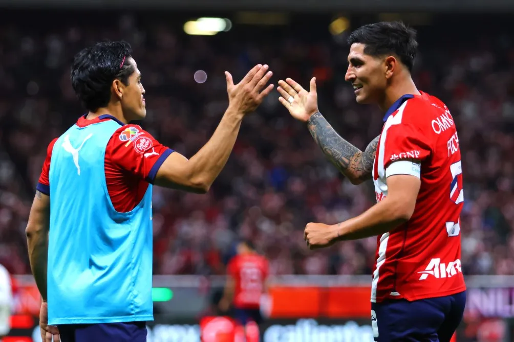 'Pocho' en celebración con la banca rojiblanca