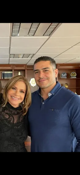 La actriz compartió imágenes con su hijo.