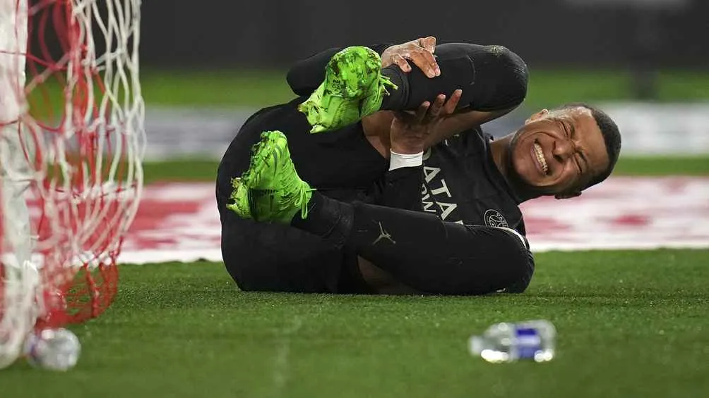 Recibió un golpe en el primer tiempo