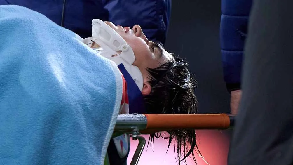 Abandonó el juego por el golpe