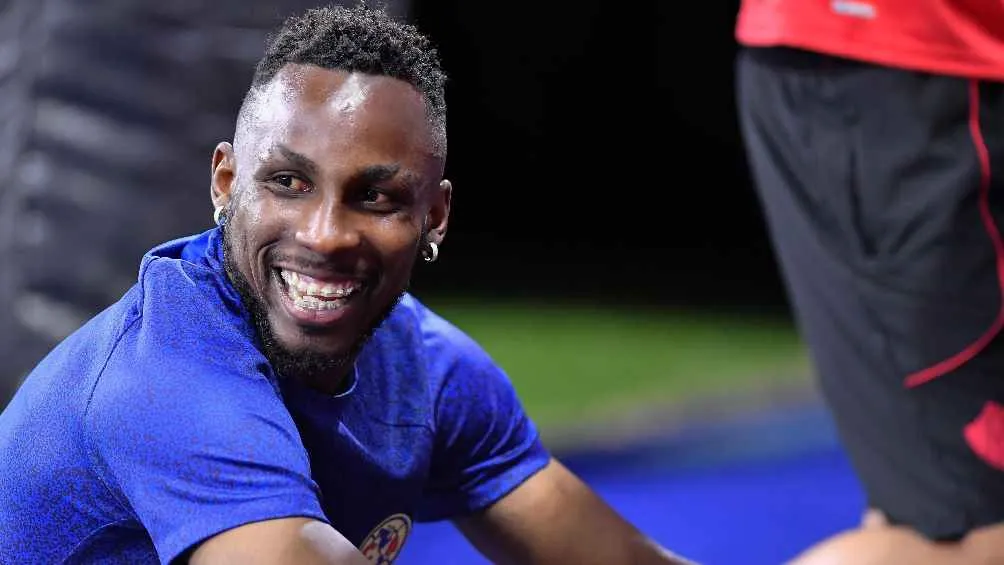 La afición coreó su nombre