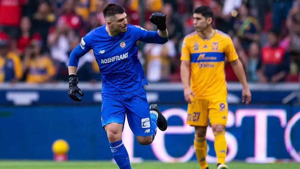 Volpi celebra el gol con el que vencieron a Tigres