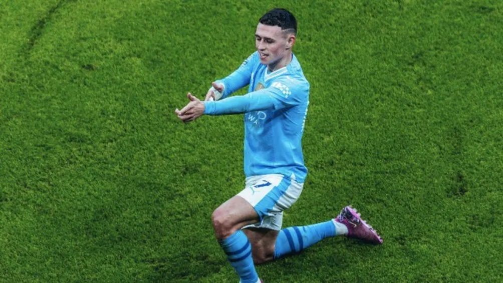 TWITTER: @ManCityES Phil Foden