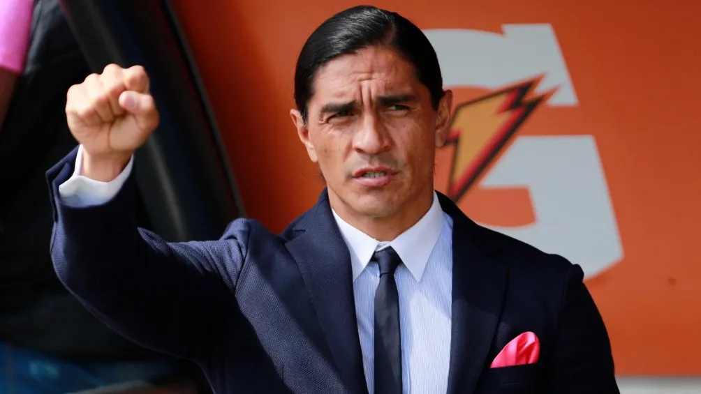 IMAGO7 Paco Palencia, exentrenador de Pumas