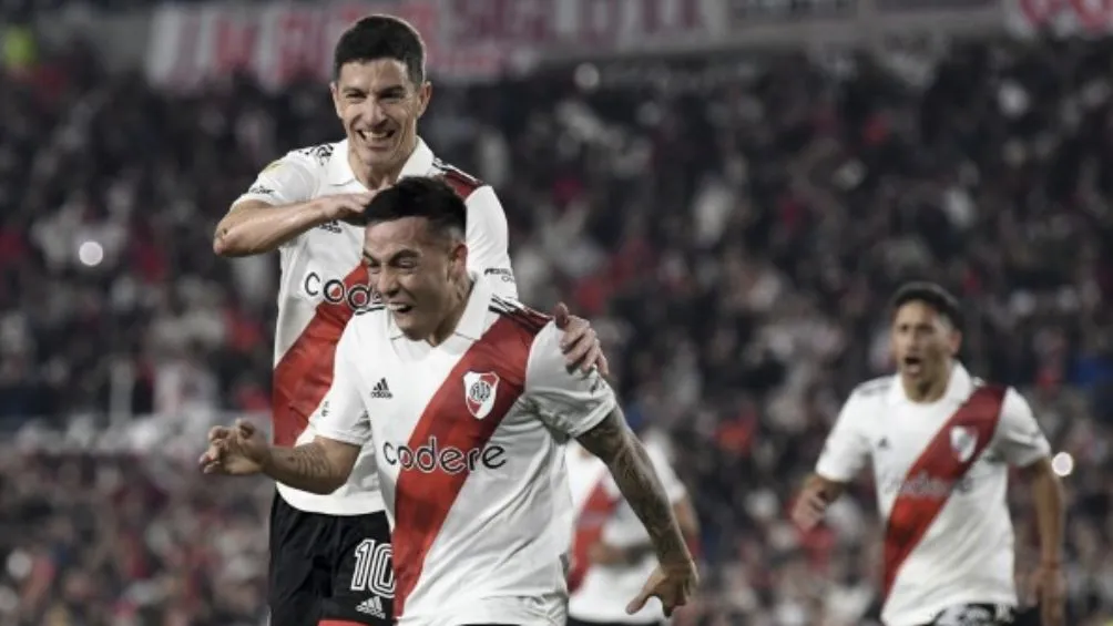 AP River Plate celebra una victoria