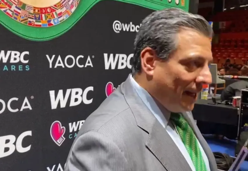 MARIO GUZMÁN En declaraciones con los medios presentes