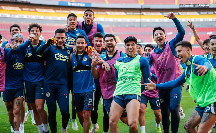 América entrenando en el Estadio Jalisco