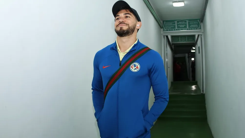 Henry Martín previo a un juego