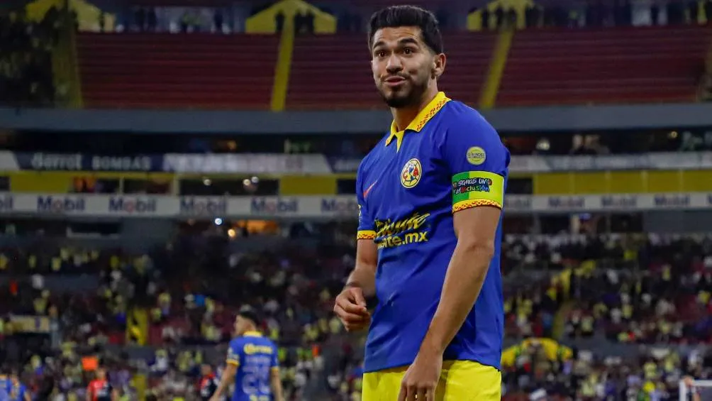 Henry Martín durante un partido